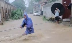 Çin'deki tayfundan bir şehirdeki 430 bin kişi etkilendi