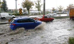 Meteoroloji 'den 2 ile turuncu, 7 ile sarı kodlu uyarı