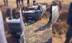 Diyarbakır'da otomobil şarampole devrildi: 1 yaralı