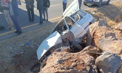 Diyarbakır'da trafik kazası: Bir ölü, 2 yaralı