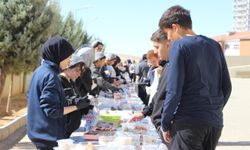 Mardin’de İmam Hatip öğrencilerden Gazze yararına kermes