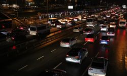 Haftanın ilk iş gününde İstanbul'da trafik yoğunluğu zirvede