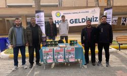 Peygamber Sevdalıları Şanlıurfa Koordinatörlüğünden üniversitelilerin standına ziyaret