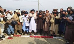 Afganistan, İran sınırında yeni kargo hangarları açtı