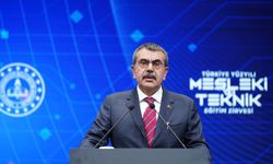 Bakan Tekin: Öğrencilerin yüzde 43'ü mesleki ve teknik eğitim veren liseleri tercih etti