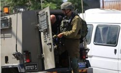 Batı Şeria'da bir gazeteci ve serbest bırakılan birçok esir alıkonuldu