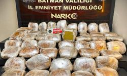 Batman'da durdurulan otomobilde 56 kilo toz esrar ele geçirildi