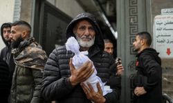 Gazze'de fırtına ve soğuk hava: 14 şehit, on binlerce çadır kullanılamaz hale geldi