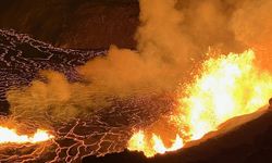 Hawaii'de Kilauea Yanardağı yeniden lav püskürttü