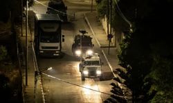 İşgal rejimi Batı Şeria’da birçok bölgeye baskın düzenledi