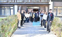 "İyilik Elçisi Projesi" gençlere yardımlaşma ve tarih bilinci aşılıyor