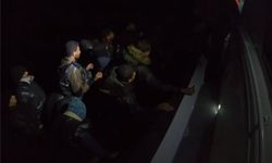 İzmir açıklarında 31 düzensiz göçmen yakalandı