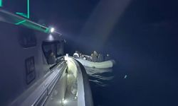 İzmir açıklarında 58 düzensiz göçmen kurtarıldı, 62 kişi ise yakalandı