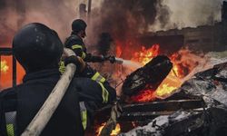 Kiev dahil birçok bölgeye Rusya tarafından füze ve insansız hava aracı saldırıları 