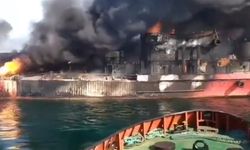 Rusya, Ukrayna'nın Odessa Limanı'nda yük gemisini vurdu