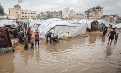 UNRWA: Gazze'de çadırlar sular altında, hastalık riski artıyor