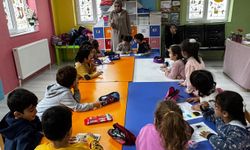 Uzmanlardan ailelere uyarı: Çocuklara, gelişim dönemlerine uygun ilgi ve dengeli beslenme şart