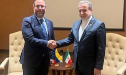 Venezuela ve İran Dışişleri Bakanları "ABD'nin korsanlık eylemlerini" görüştü