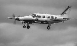 Endonezya’da 10 kişiyi taşıyan uçak kayboldu