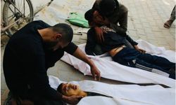 Gazze’de soykırım sürüyor: Yakacak toplayan iki çocuk şehid edildi