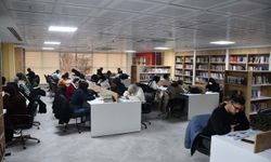 Siverek’te ilçe halk kütüphanesi ile bebek ve çocuk kütüphanesi hizmete açıldı