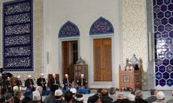 Berat Gecesi Büyük Çamlıca Camii'nde dualarla ihya edildi