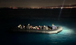 İzmir açıklarında 43 düzensiz göçmen yakalandı