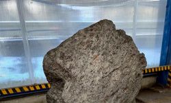 Rusya'da ülke dışına çıkarılmaya çalışılan 2,5 ton ağırlığında meteorit parçası ele geçirildi
