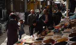 Bayram öncesi şeker ve lokuma yoğun ilgi