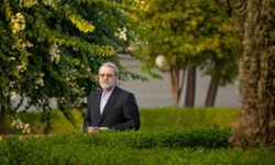 İran Ulusal Yüksek Güvenlik Konseyi: Laricani şehit edildi