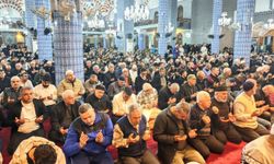 Mersin’de Kadir Gecesi dualarla ihya edildi