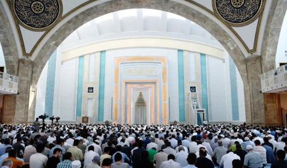 Cuma Hutbesi: Fedakârlığın zirvesi isar