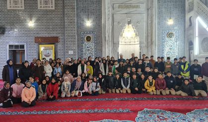 Şanlıurfa’da öğrenciler sabah namazında buluştu: Manevi atmosferde anlamlı etkinlik