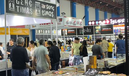 Yazarlar ve okurlar Mersin'de bir araya geliyor