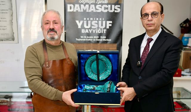 Başkan Geçit: Yusuf usta 53 yıldır demir işçiliği gibi zor bir meslek dalını başarıyla yerine getiriyor