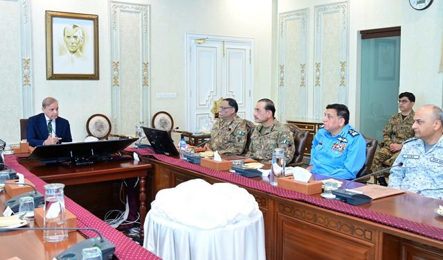 Pakistan'dan Hindistan'a misilleme: Ticaret anlaşmaları, ikili anlaşmalar ve hava sahaları askıya alındı
