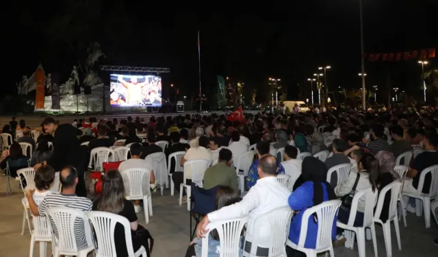 12 Dev Adam'a İnegöl'den tam destek