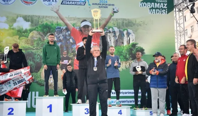 Memduh Büyükkılıç'tan Kayseri Yarı Maratonu'na davet