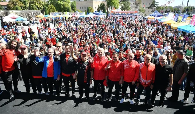 Uluslararası Kayseri Yarı Maratonu şölen yaşattı