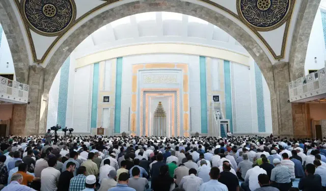 Cuma hutbesi: Peygamber Efendimiz, cami ve namaz