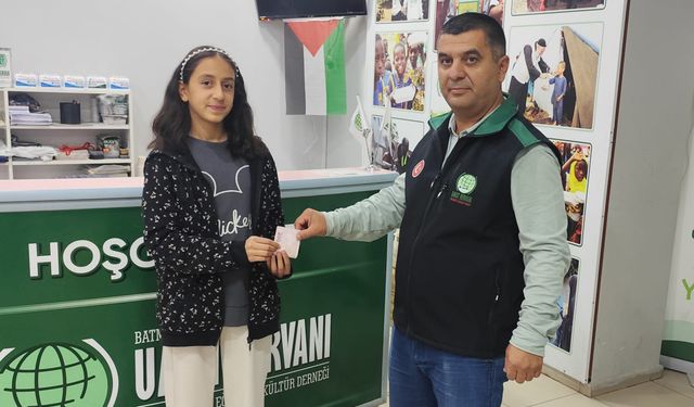 Batman'da 12 yaşındaki Esma, ilk bursunu Gazze'ye gönderdi