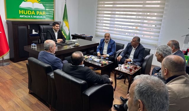 ADGİAD'tan HÜDA PAR Antalya İl Başkanlığı'na ziyaret 
