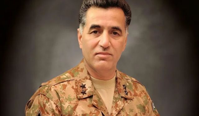 Eski Pakistan İstihbarat Başkanı’na 14 yıl hapis cezası