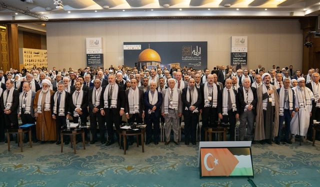 İstanbul'da yayımlanan "Kudüs Ahdi": Siyonist rejimin soykırımına ve normalleşmeye karşı ortak duruş