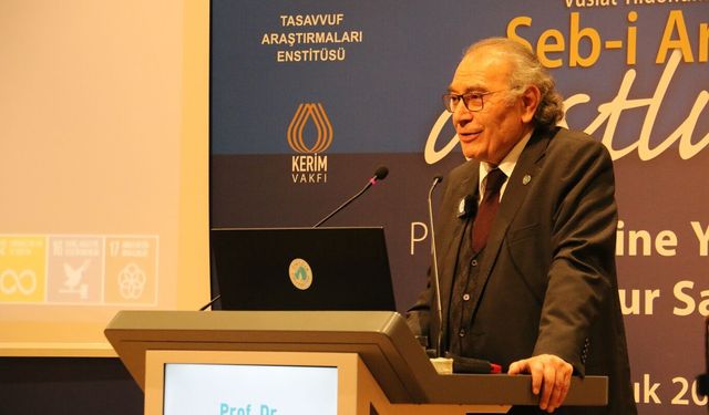 Prof. Dr. Tarhan: Mevlâna, değişimle mücadele etmek yerine değişimi yönetmeyi tavsiye eder