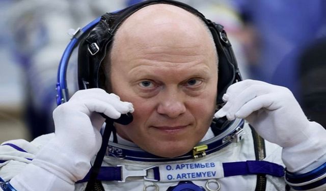 Rus kozmonot Crew-12 görevinden alındı: SpaceX tesisinde “Fotoğraf ihlali” iddiası