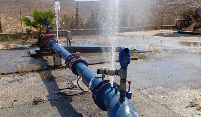 Yahudi çeteler Filistinlilerin ana su kaynağını kesti