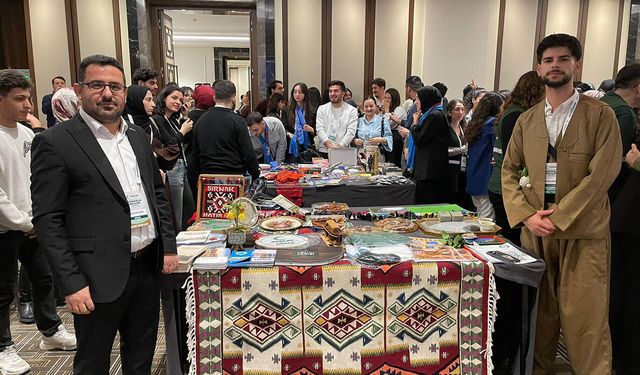 Yeşilay Şırnak şubesi, İstanbul’daki zirvede kültürel zenginliklerini tanıttı