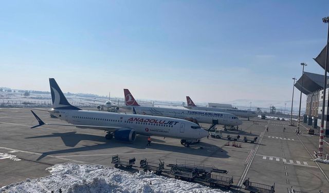 Batman Havalimanı'nda aralıkta 62 bin 812 yolcuya hizmet verildi