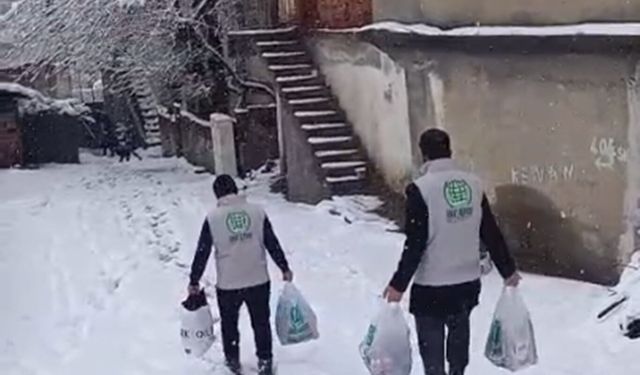 Batman'da muhtaç aileye Umut Kervanı'ndan anlamlı destek